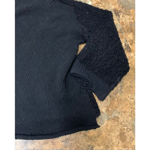 Free People Textured Cuddle Up black Oversize Sweater sz M - Picture 10 of 10